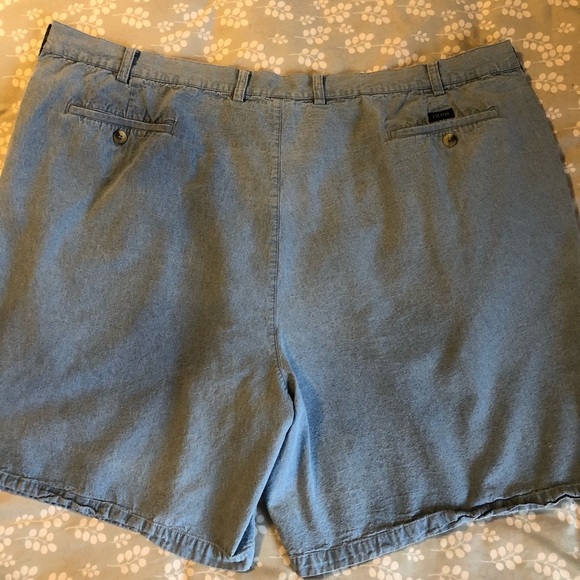 Big and Tall Men’s Shorts - Picture 3 of 3